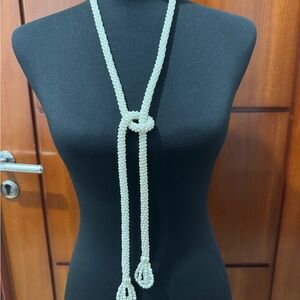 NWOT Elegant Pearl Beaded Necklace